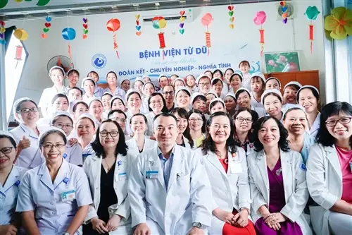 Bác Sĩ Hoàng Thị Diễm Tuyết: Người Lãnh Đạo Trụ Cột Của Khoa Sản Bệnh Viện Từ Dũ