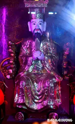 Danh Y Tuệ Tĩnh: Thân Thế, Sự Nghiệp Và Những Đóng Góp Cho Nền Y Học Dân Tộc