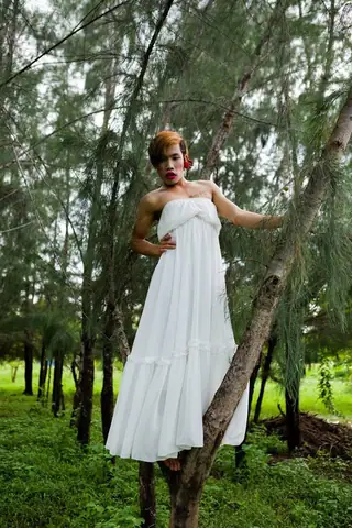 Tùng Sơn Là Ai? Sự Thật Về “công Chúa Thủy Tề” Và Hiện Tượng Mạng Xã Hội