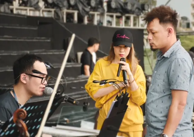 Đạo Diễn Ngãi Võ: Tiểu Sử, Sự Nghiệp Và Những Dự Án Âm Nhạc Đình Đám