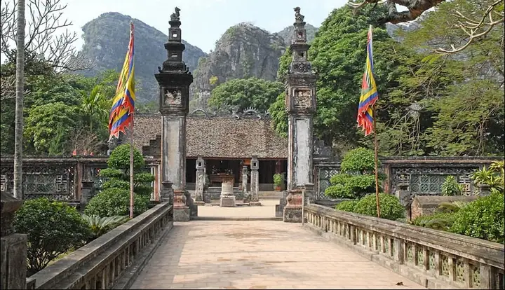 Vạn Thắng Vương Là Ai? Tiểu Sử & Công Lao Của Ông Đối Với Lịch Sử Dân Tộc