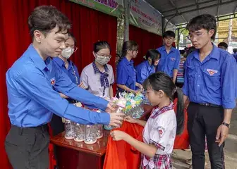 Việt Tân Là Ai? Nguồn Gốc, Mục Tiêu Và Các Quan Điểm Xung Quanh