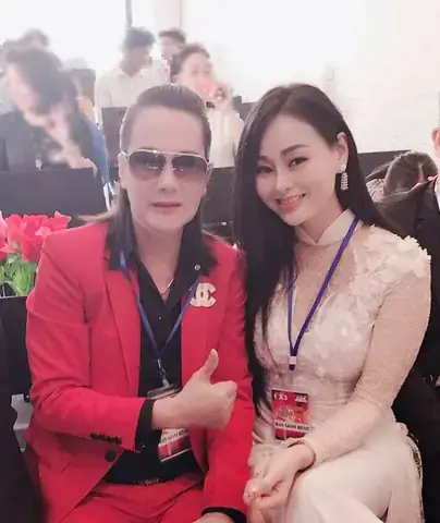 Vợ Ca Sĩ Ngô Quốc Linh Là Ai? Cuộc Sống Hạnh Phúc Đằng Sau Ánh Hào Quang