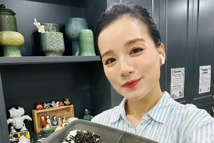 Châu Khải Phong Là Ai? Sự Nghiệp Âm Nhạc Và Đời Tư Kín Tiếng