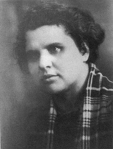 Vợ Của Bác Hồ Là Ai? Tiểu Sử Và Những Điều Cần Biết Về Người Phụ Nữ Lịch Sử