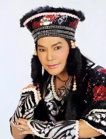 Sự Thật Về Đời Tư Và Các Mối Quan Hệ Của Nghệ Sĩ Vũ Linh