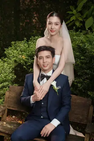 Vợ Hồ Quang Hiếu Là Ai? Hé Lộ Chân Dung Người Mẫu Tuệ Như