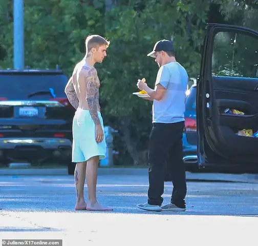 Hailey Bieber Là Ai? Tiểu Sử, Sự Nghiệp Và Hành Trình Tình Yêu Đầy Cảm Hứng Hailey Bieber Là Ai? Tiểu Sử, Sự Nghiệp Và Hành Trình Tình Yêu Đầy Cảm Hứng