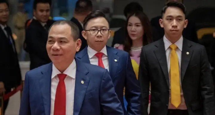 Tiểu Sử Và Hành Trình Lập Nghiệp Của Doanh Nhân Phạm Thu Hương: Người Phụ Nữ Quyền Lực Đứng Sau Tỷ Phú Usd Phạm Nhật Vượng Tiểu Sử Và Hành Trình Lập Nghiệp Của Doanh Nhân Phạm Thu Hương: Người Phụ Nữ Quyền Lực Đứng Sau Tỷ Phú Usd Phạm Nhật Vượng