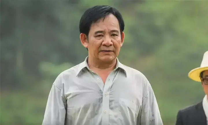 Vợ Quang Tèo Là Ai: Tìm Hiểu Về Người Phụ Nữ Đồng Hành Cùng Nghệ Sĩ U60