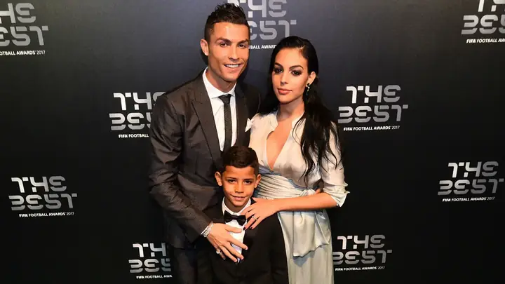 Georgina Rodriguez Là Ai? Tiểu Sử, Sự Nghiệp Và Mối Quan Hệ Với Cristiano Ronaldo